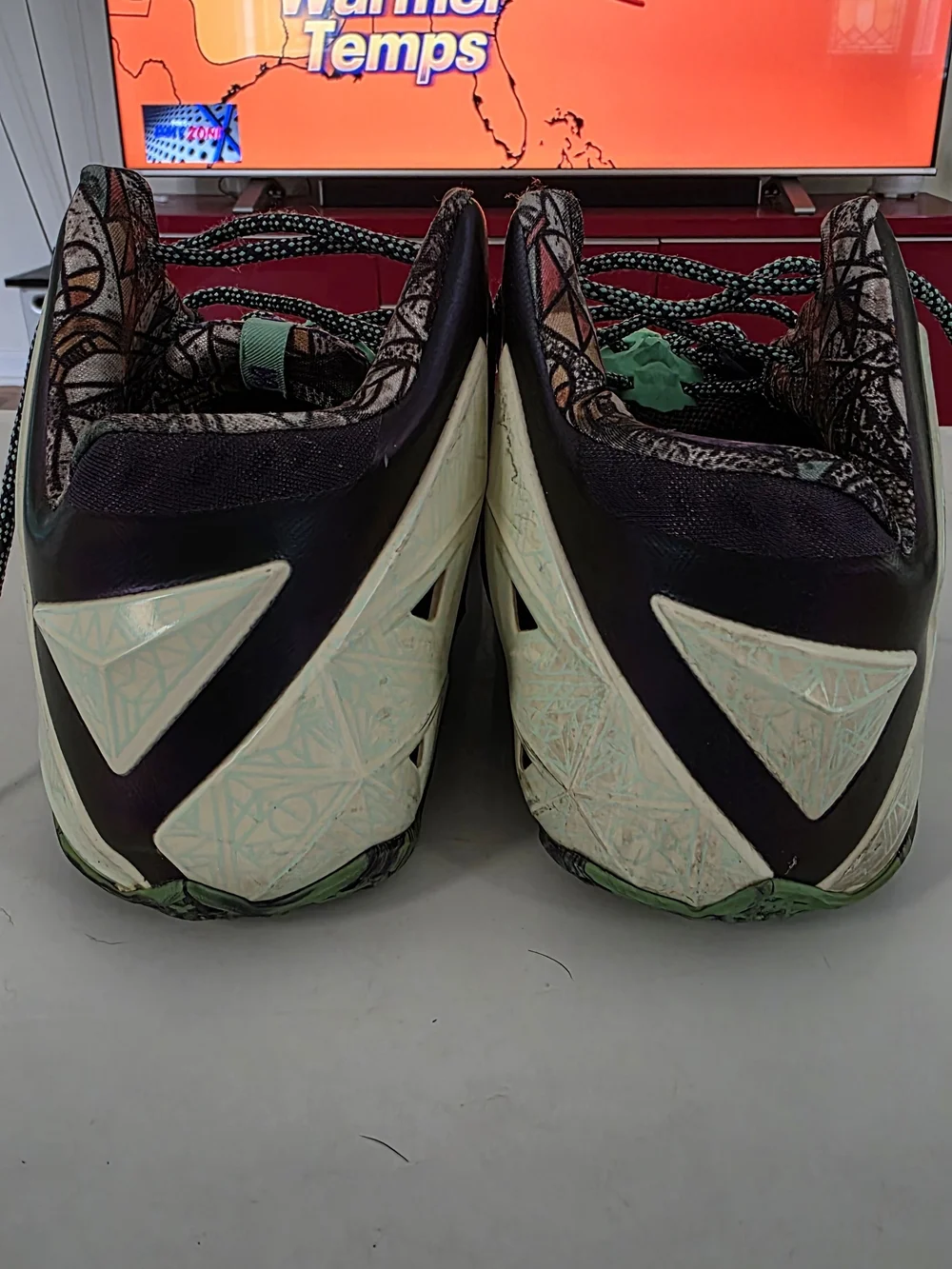 Nike LeBron 11 All-Star Gator King Basketball Size 12 - Picture 3 of 9